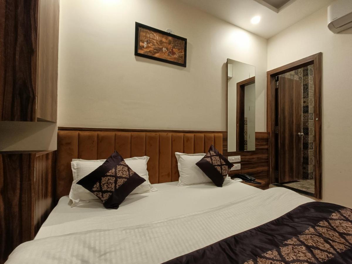 Hotel Vrinda Inn أُودايبور المظهر الخارجي الصورة