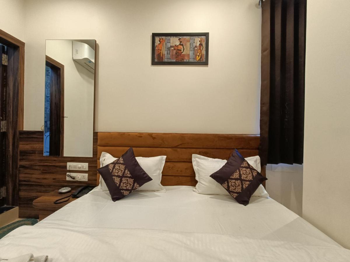 Hotel Vrinda Inn أُودايبور المظهر الخارجي الصورة