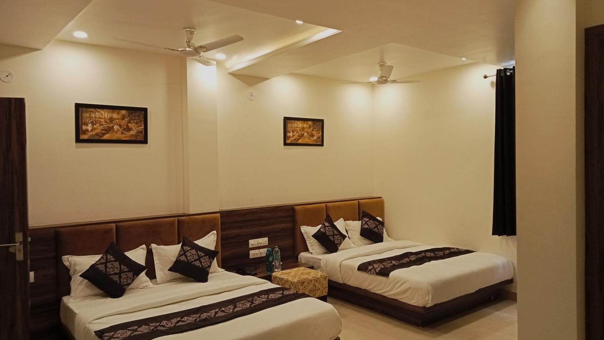 Hotel Vrinda Inn أُودايبور المظهر الخارجي الصورة